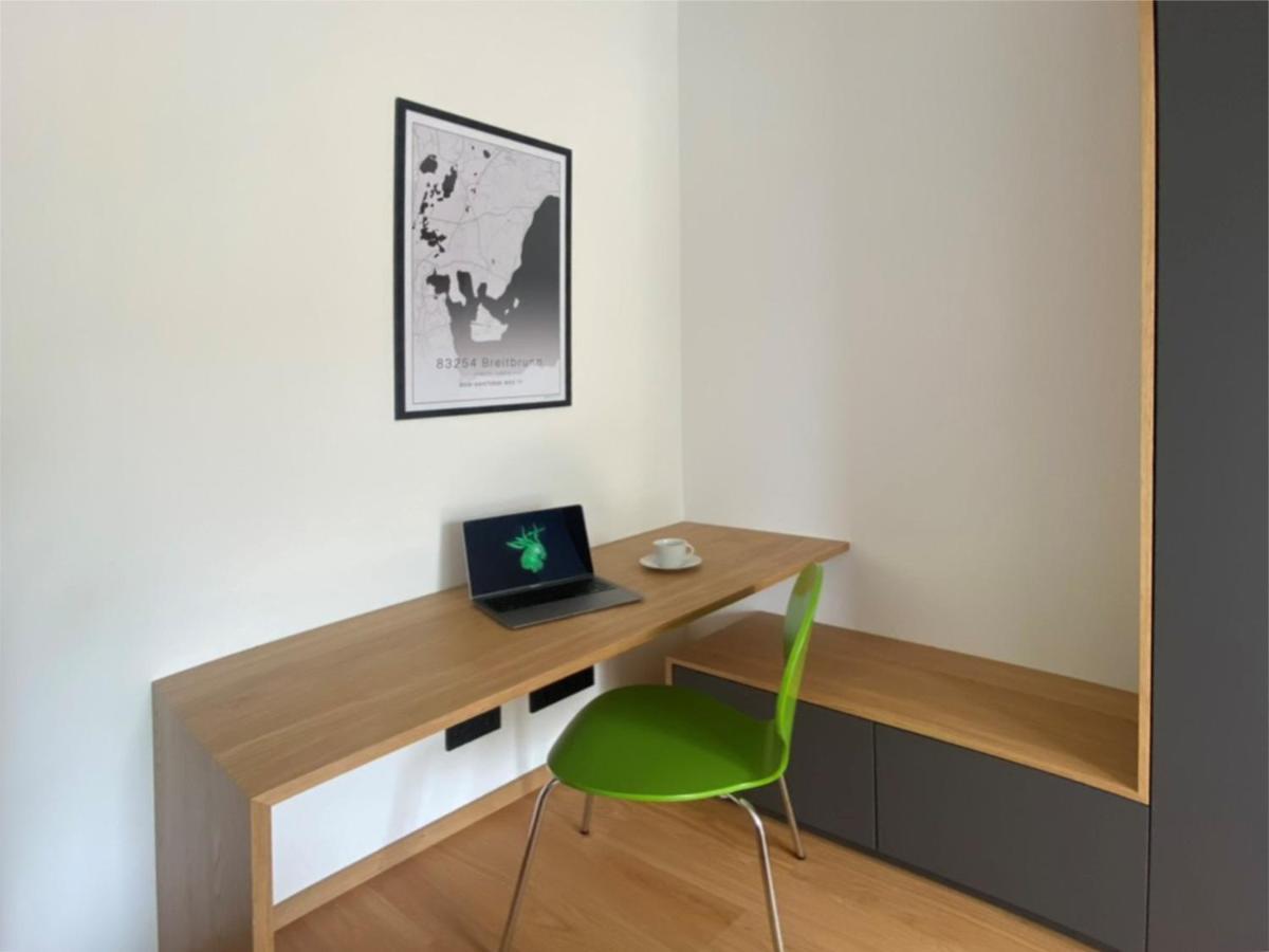 Ferienwohnung Neubau Gruener Wolpertinger Designwhg 106Qm Barrierefrei Breitbrunn am Chiemsee Exterior foto